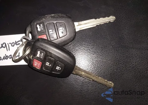 2017 Toyota Camry Se z USA, uszkodzony, nr VIN 4T1BF1FK1HU281859